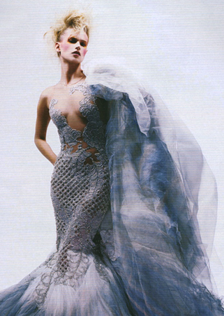 Sir�ne+versace+++gros plan mf15022003L6126+